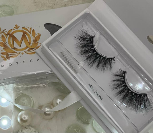 Miss Divina Lashes